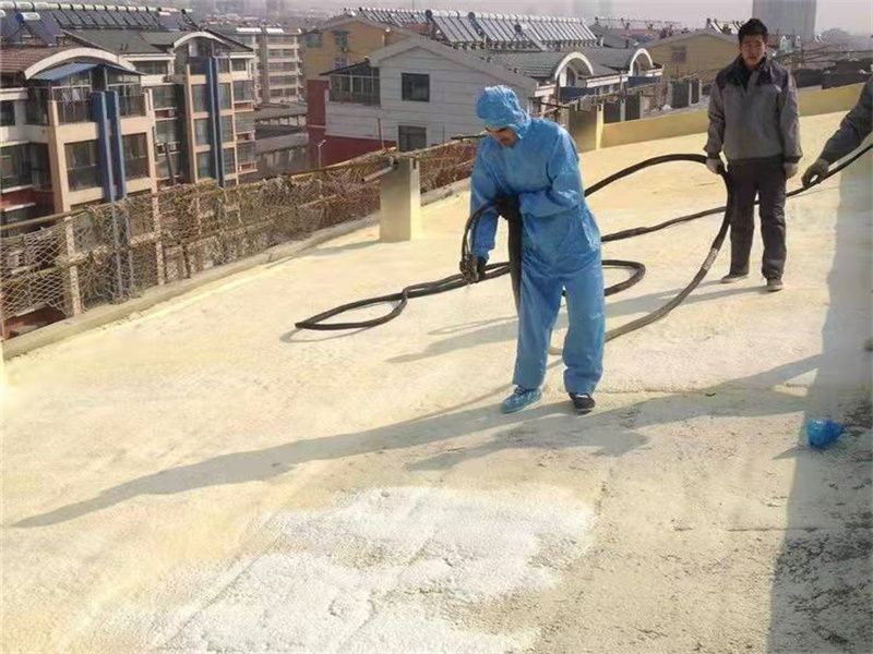 盛杰保溫材料講解：聚氨酯樓頂保溫標(biāo)準(zhǔn)要求要注意什么？